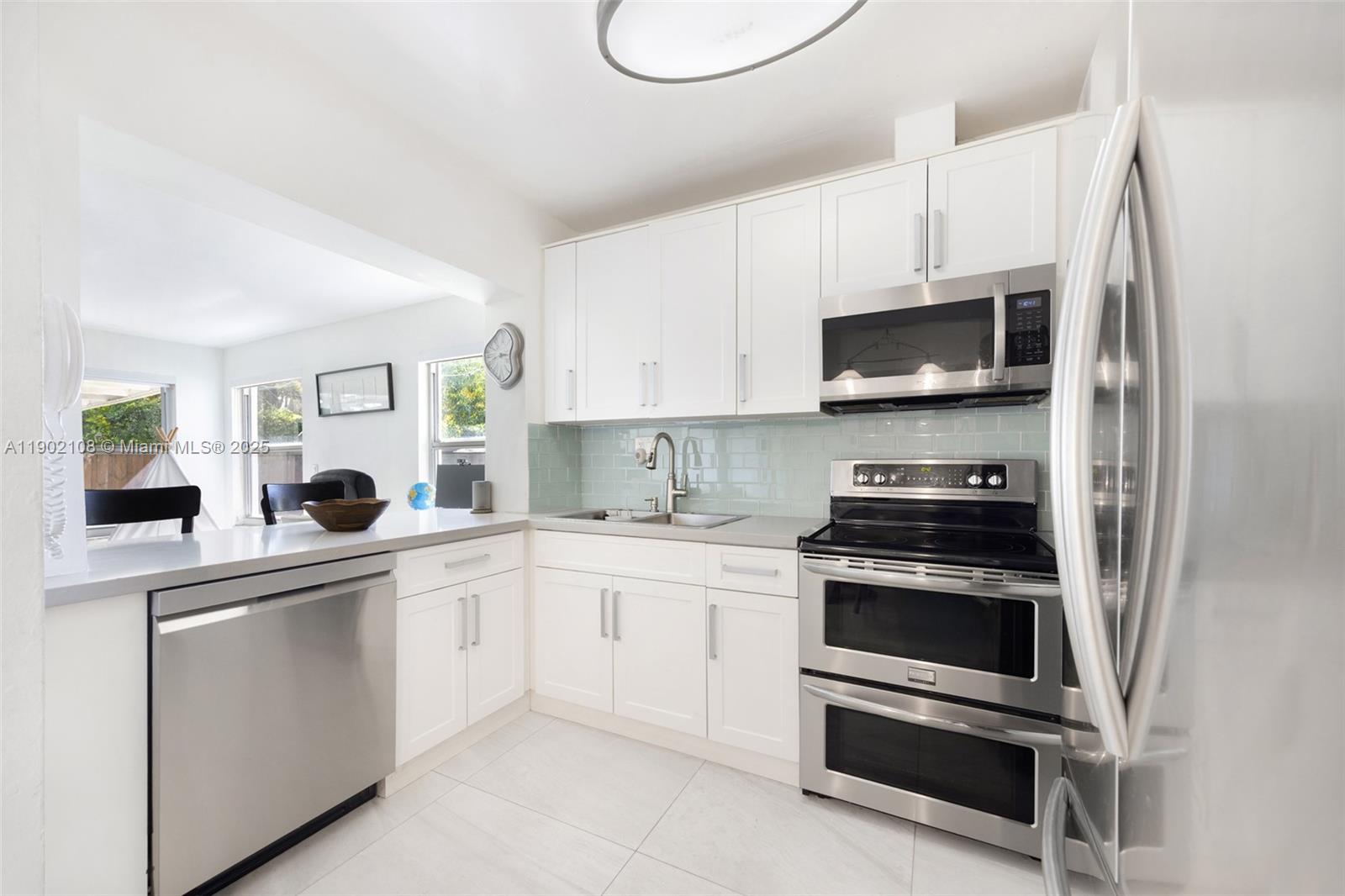 1825 SW 67th Ct, Miami