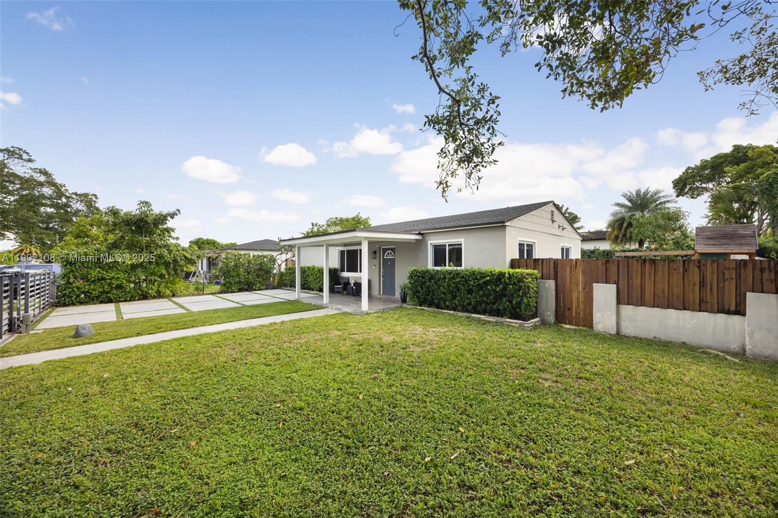 1825 SW 67th Ct, Miami