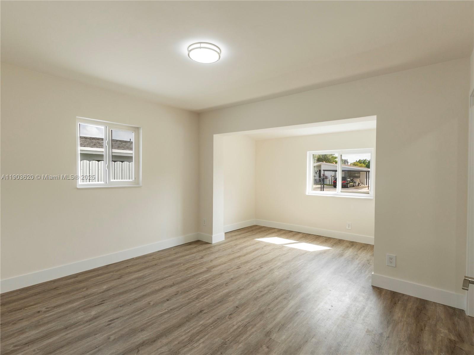 3051 NW 70th Ter, Miami