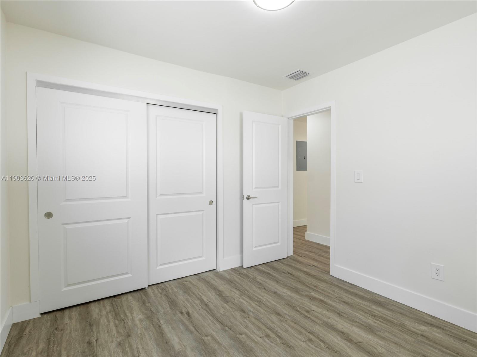 3051 NW 70th Ter, Miami