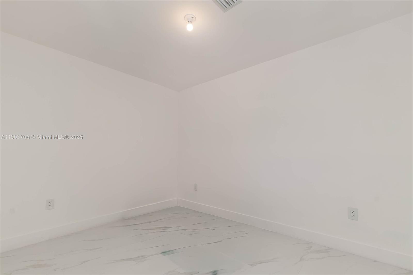 700 NE 24 St # 5405, Miami Unit: 5405