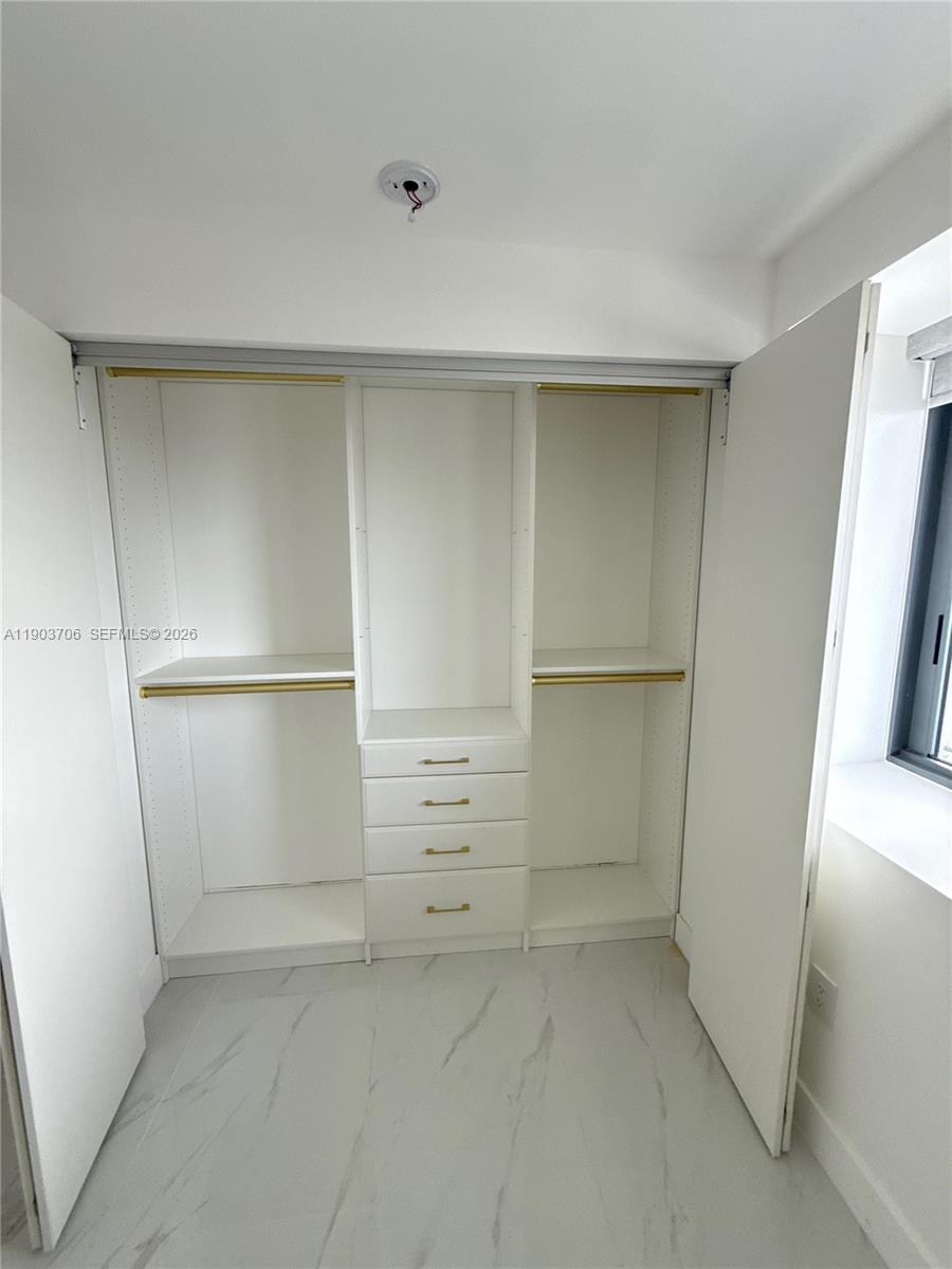 700 NE 24 St # 5405, Miami Unit: 5405