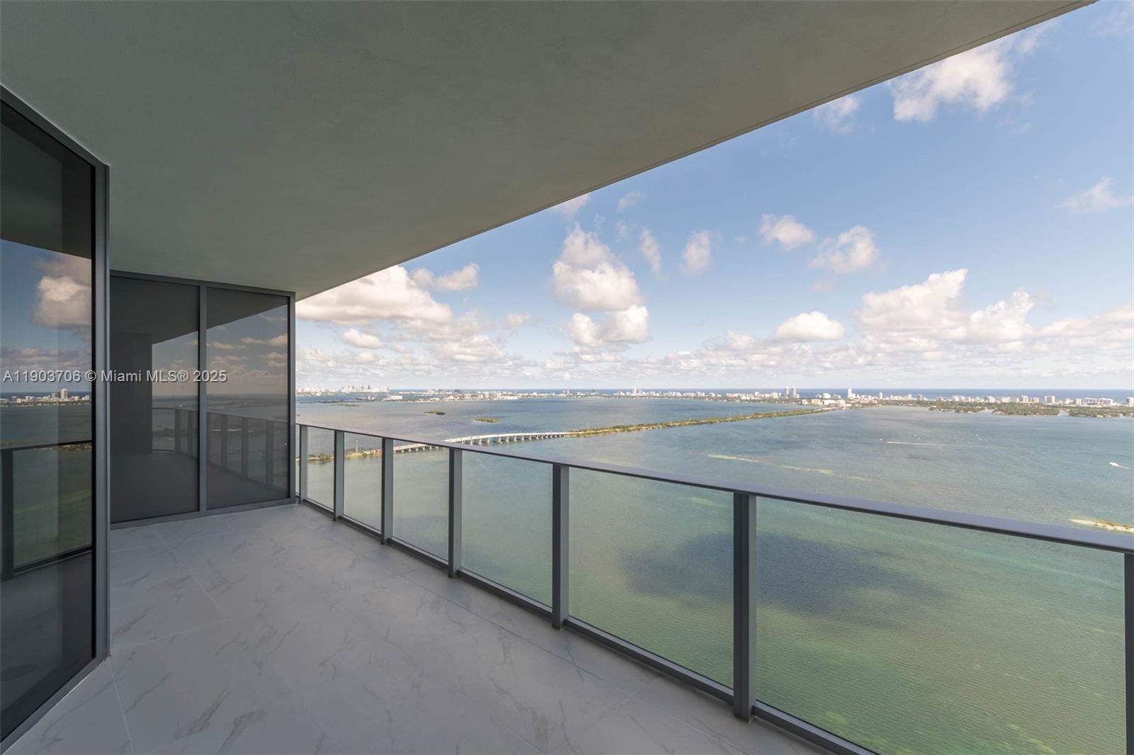 700 NE 24 St # 5405, Miami Unit: 5405