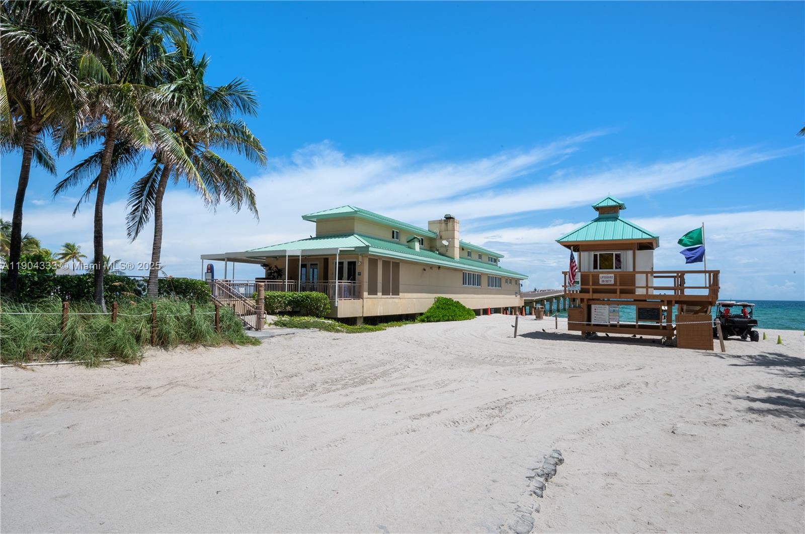 16699 Collins Ave # 3305