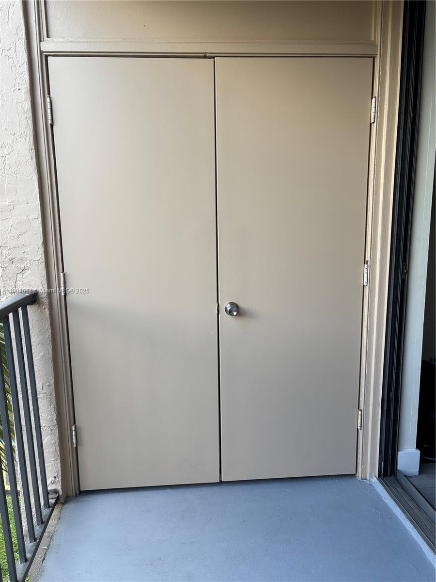 14525 N Kendall Dr # 307J