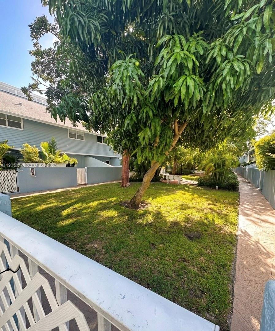 798 Crandon Blvd # C Unit: 30-C