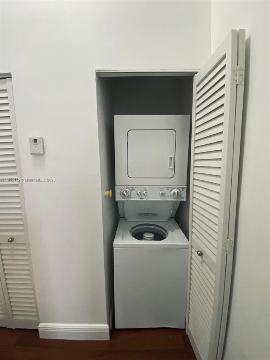 798 Crandon Blvd # C Unit: 30-C