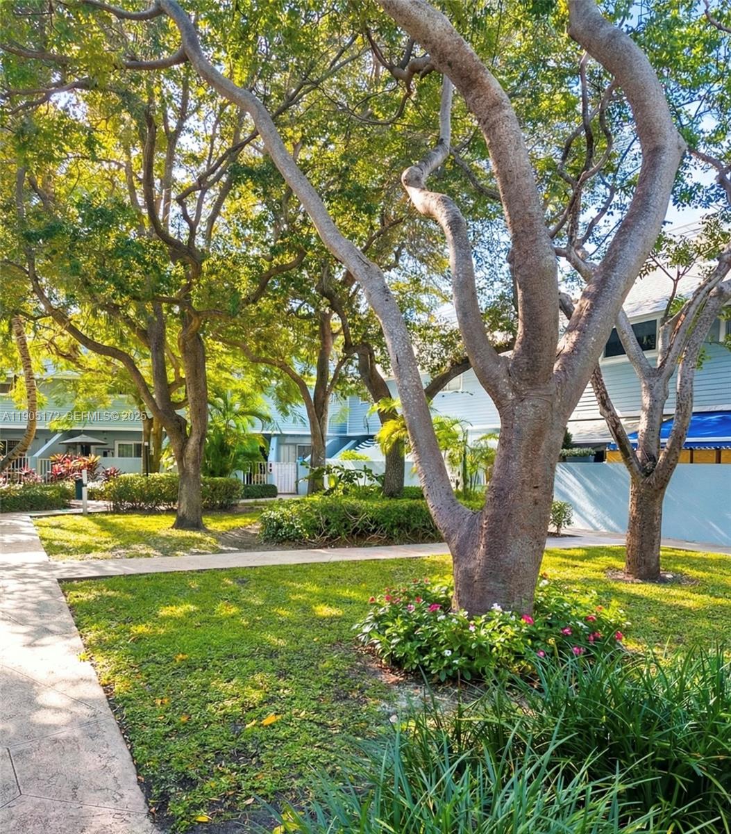 798 Crandon Blvd # C Unit: 30-C