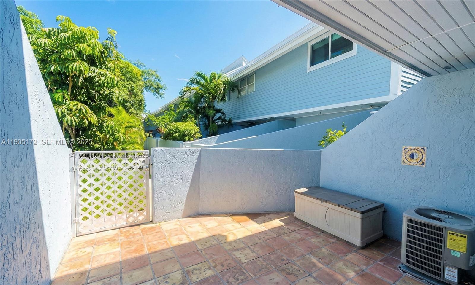 798 Crandon Blvd # C Unit: 30-C