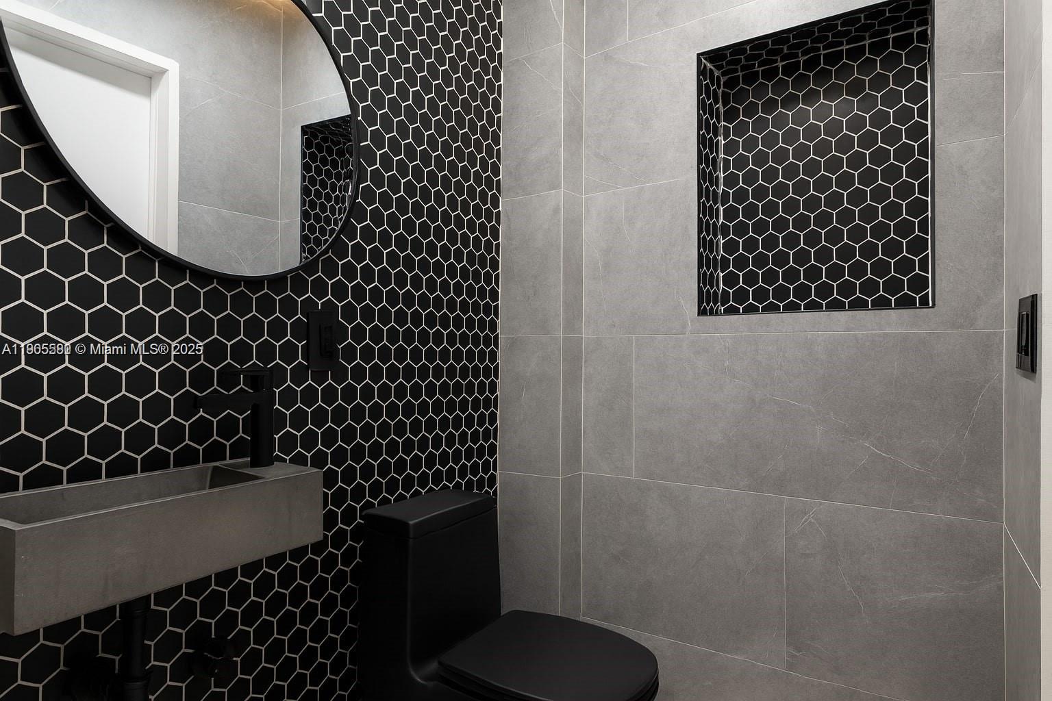 7025 NW 7th Ave Unit: #MAIN