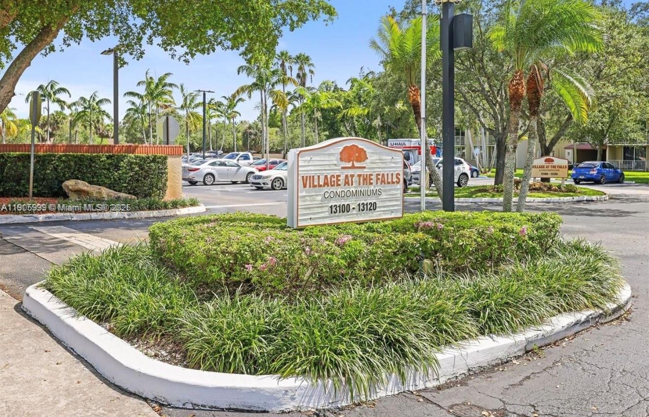 13100 SW 92nd Ave # 204 Unit: A-204