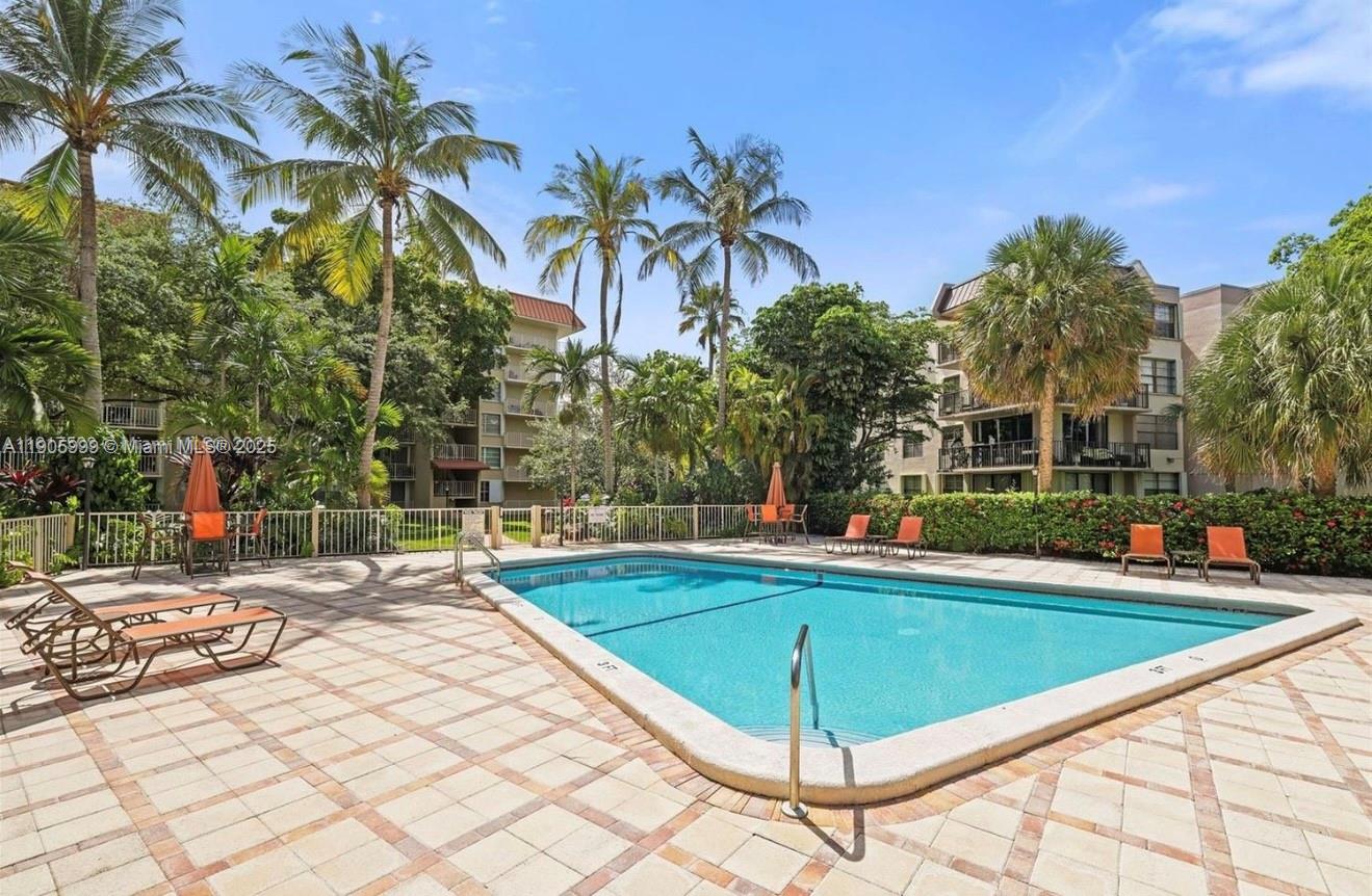 13100 SW 92nd Ave # 204 Unit: A-204