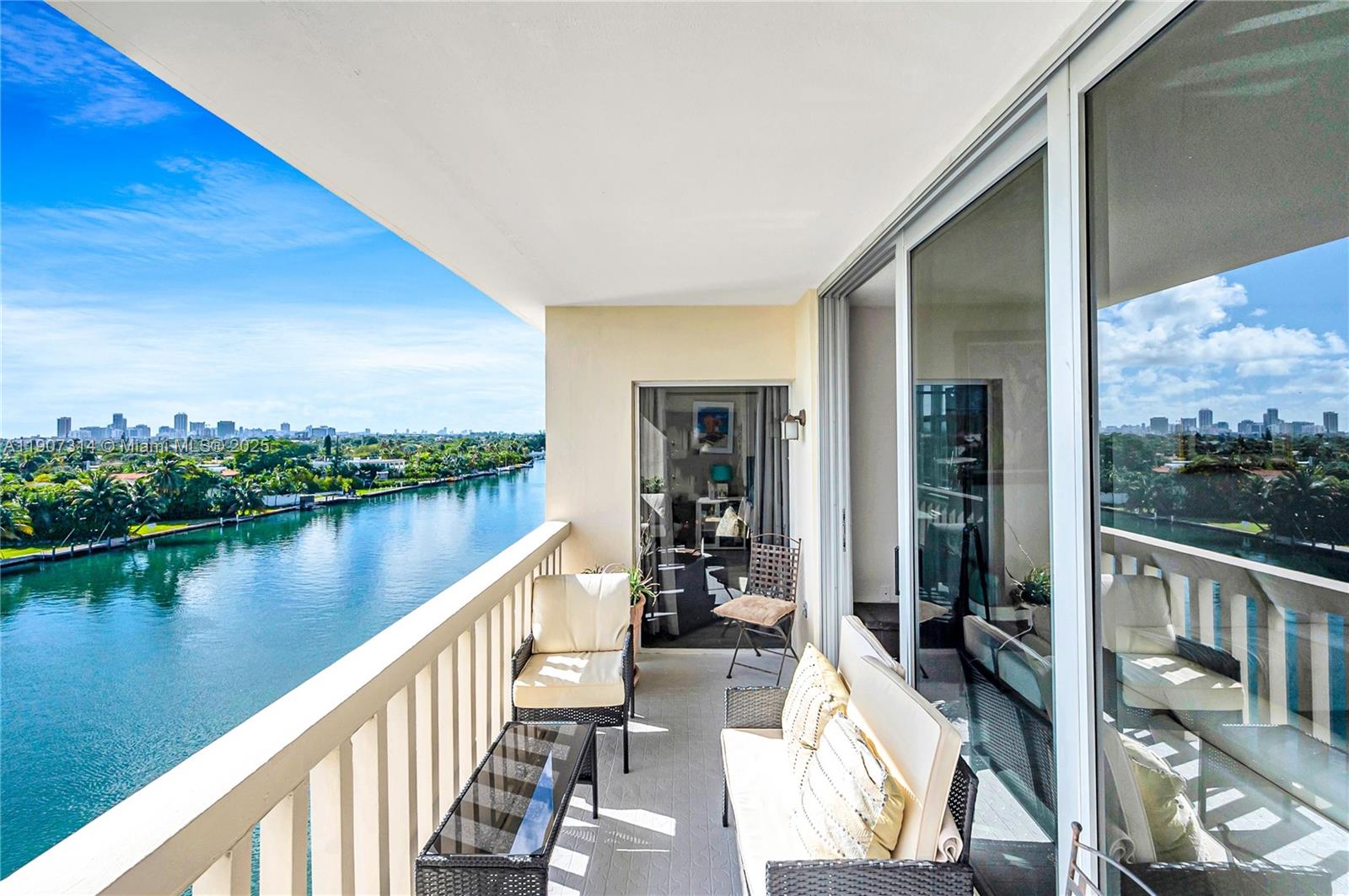 9111 E BAY HARBOR DR Unit: PHB