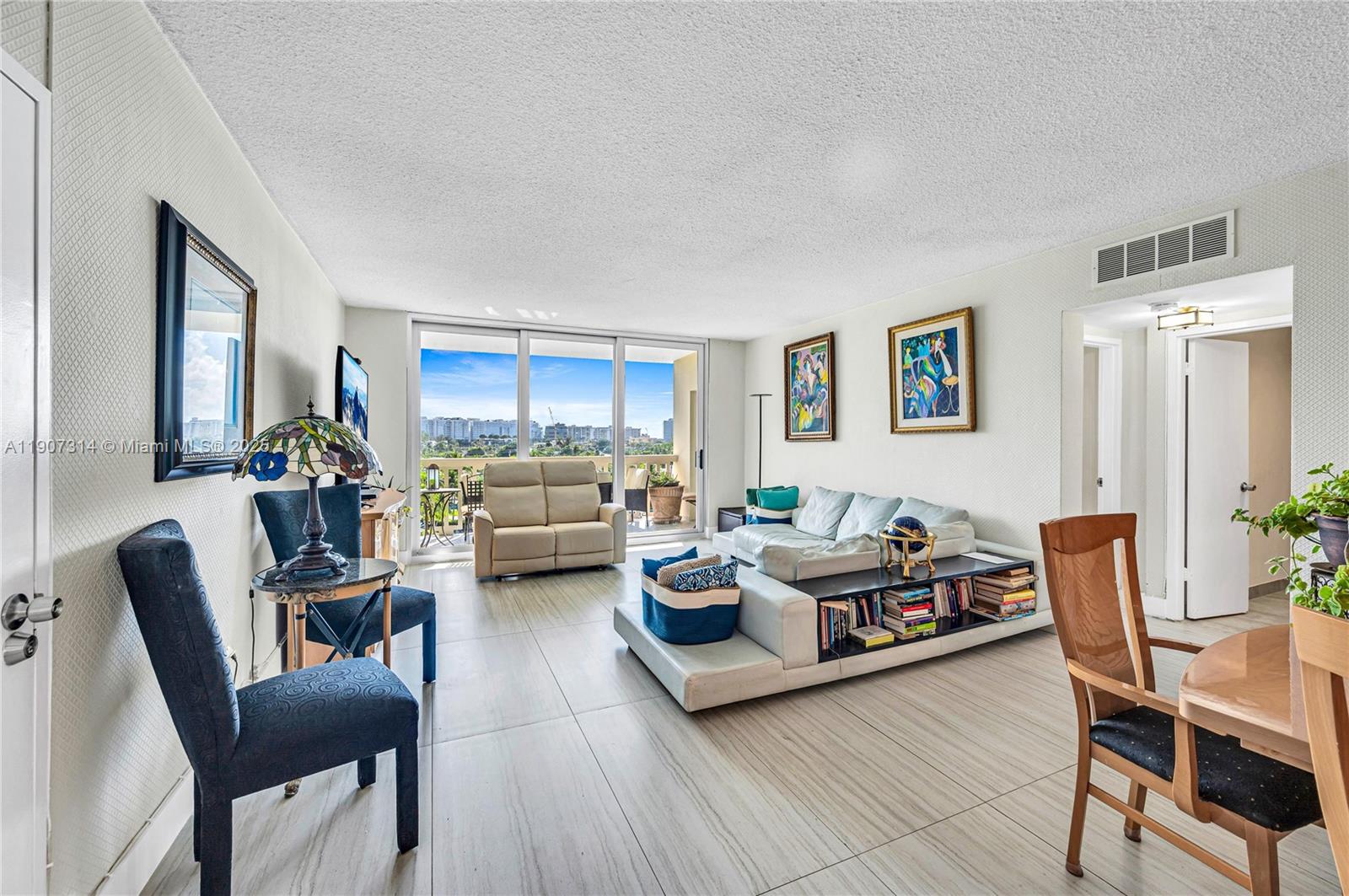 9111 E BAY HARBOR DR Unit: PHB