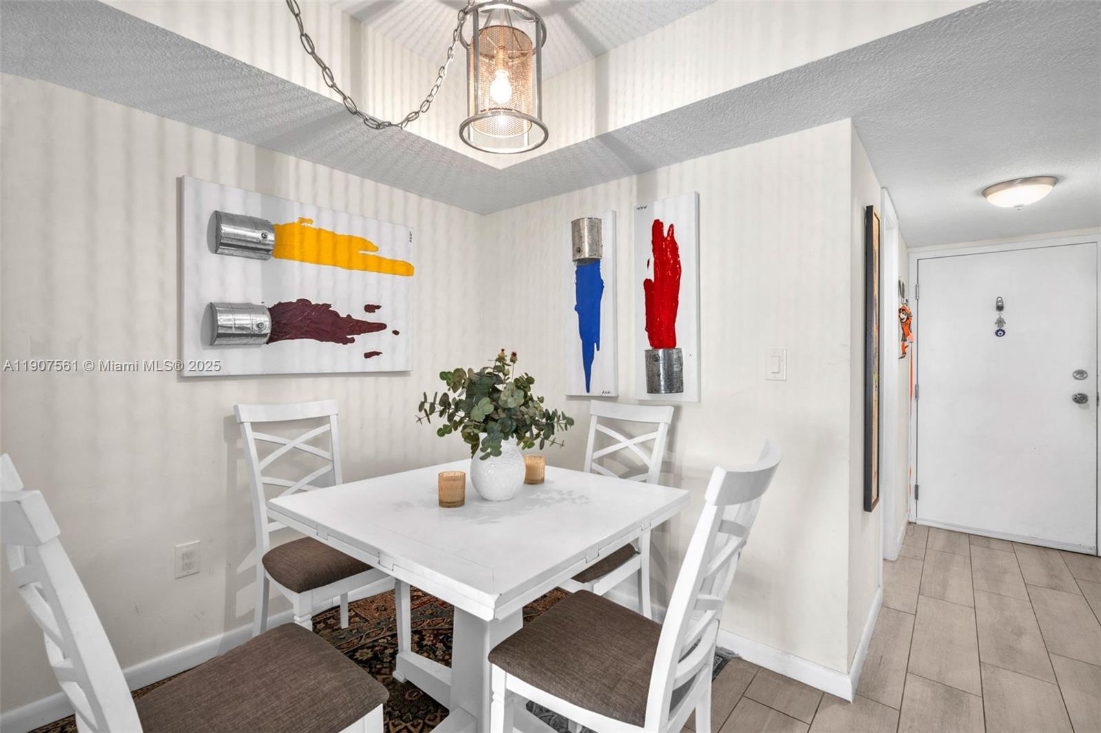 2600 Collins Ave # 206