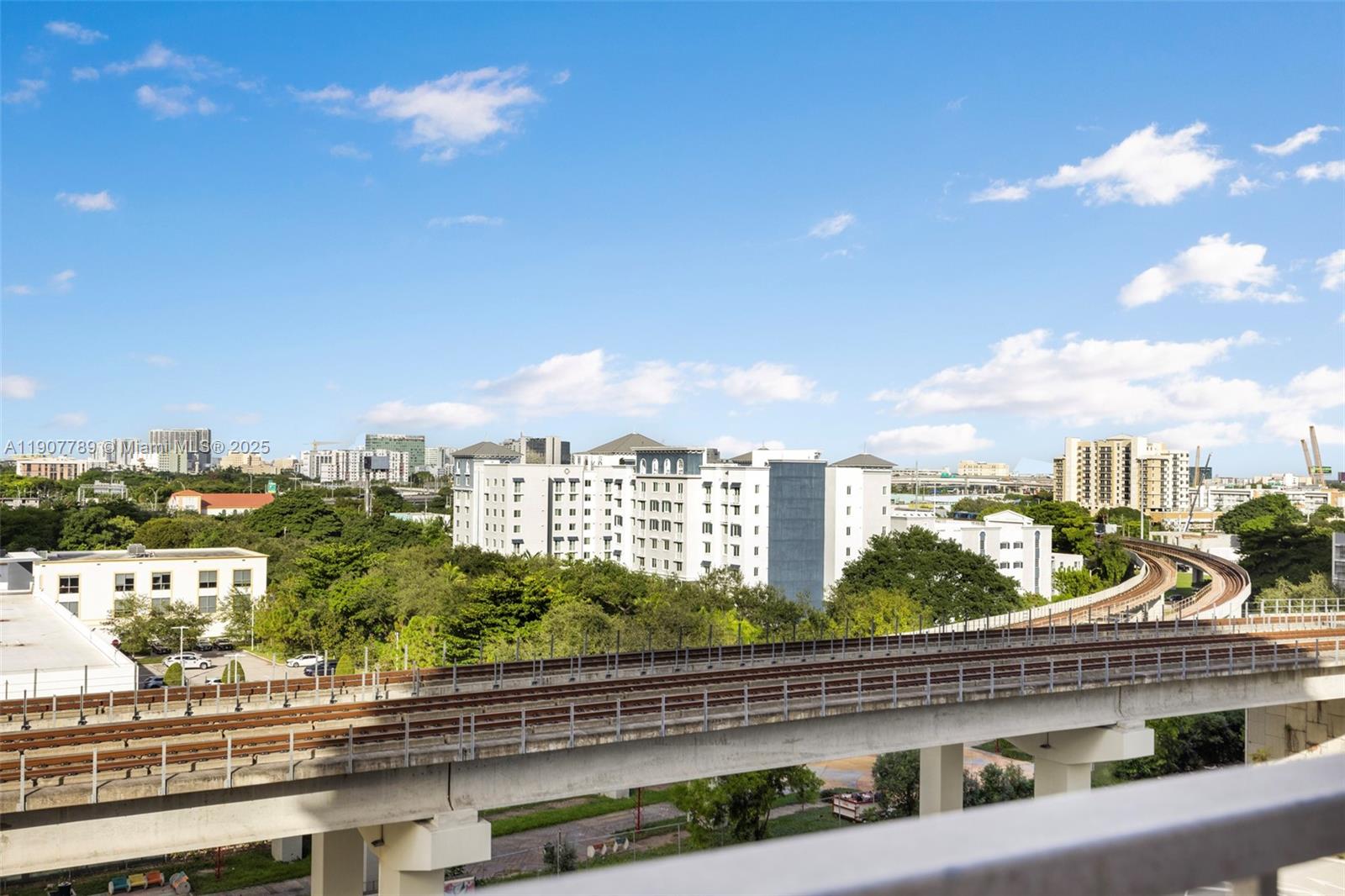 850 N Miami Ave Unit: W-906