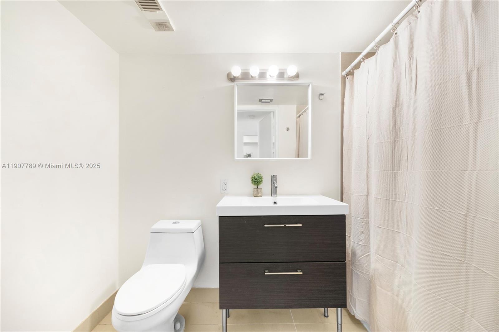 850 N Miami Ave Unit: W-906