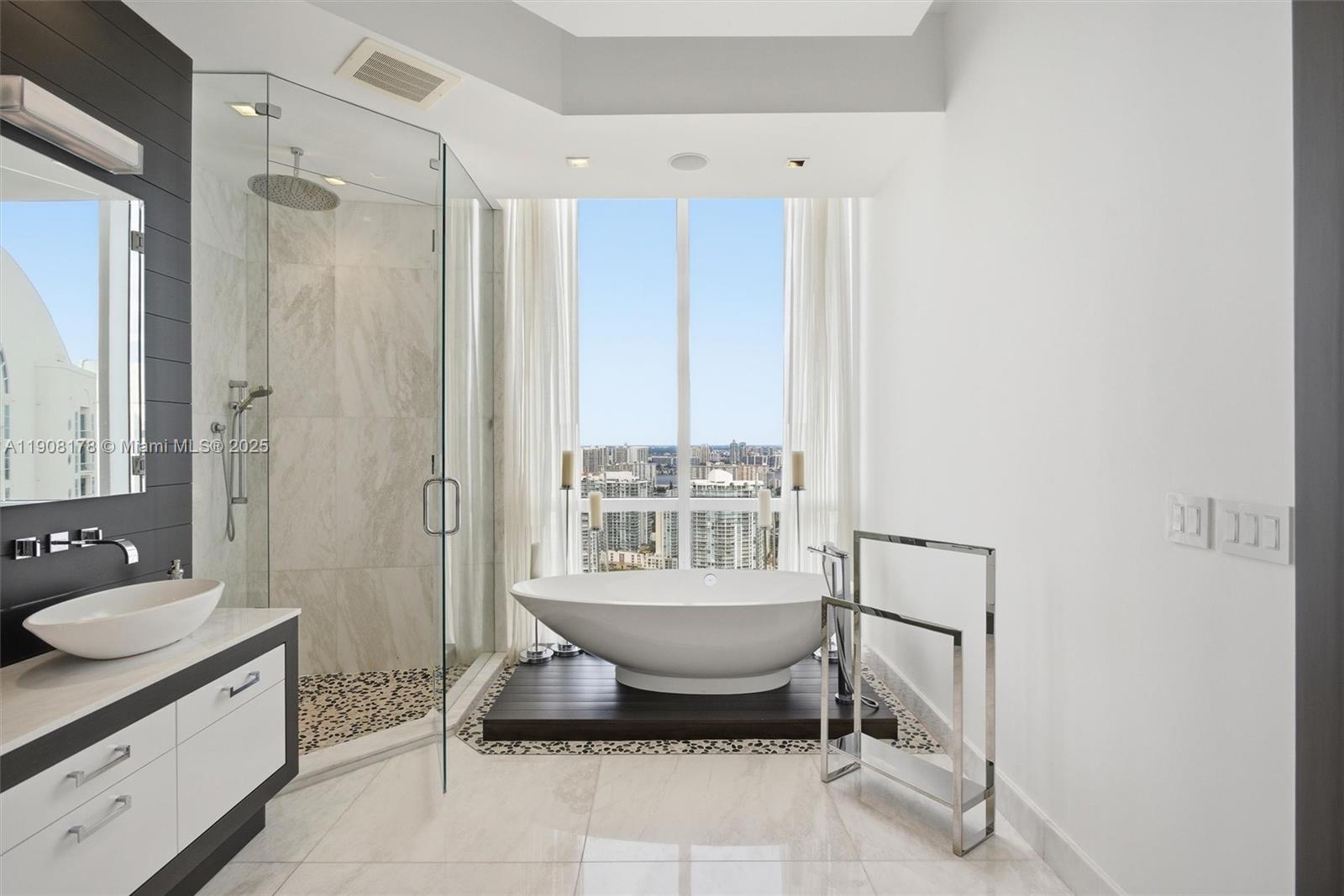 16001 Collins Ave # 3504