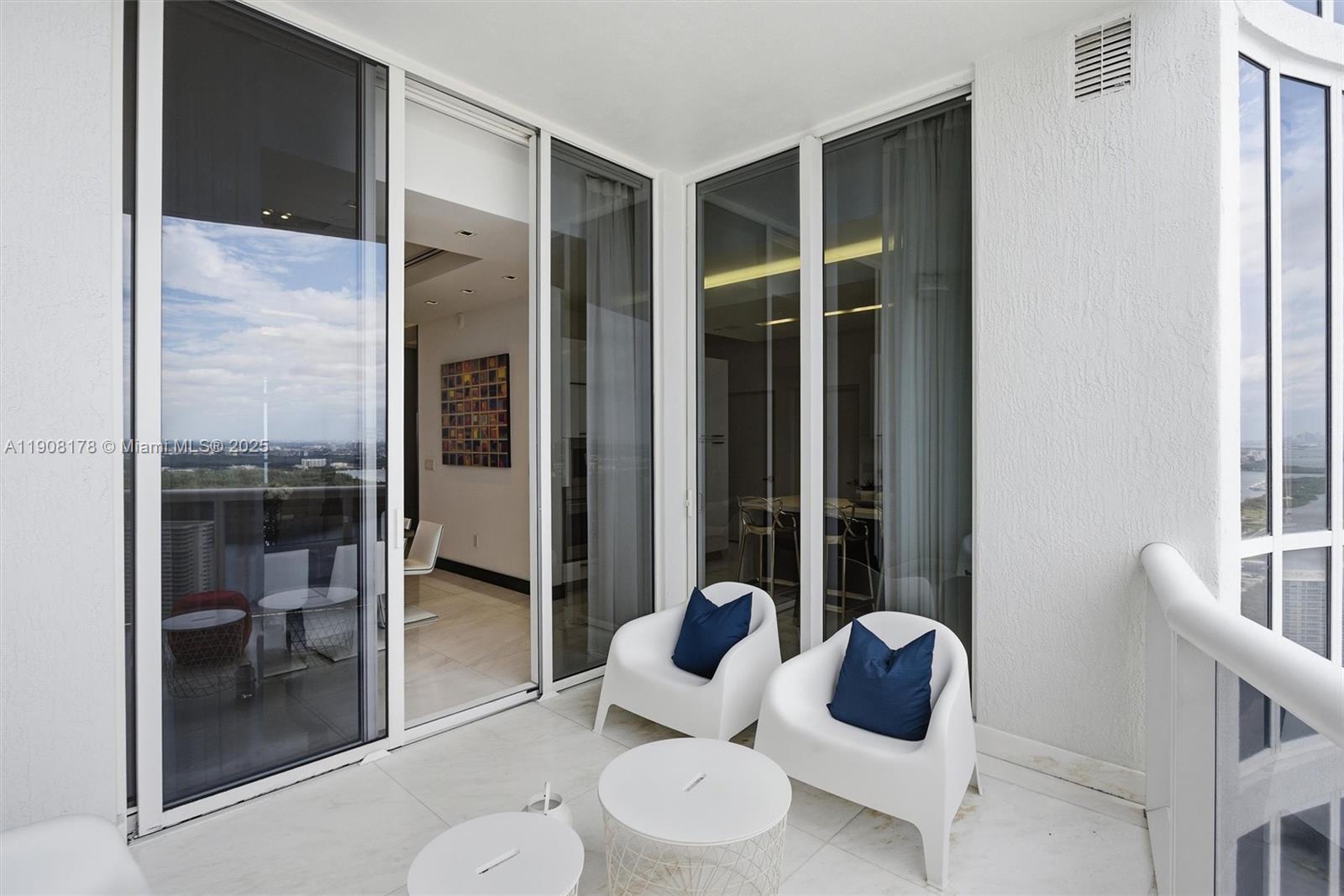 16001 Collins Ave # 3504