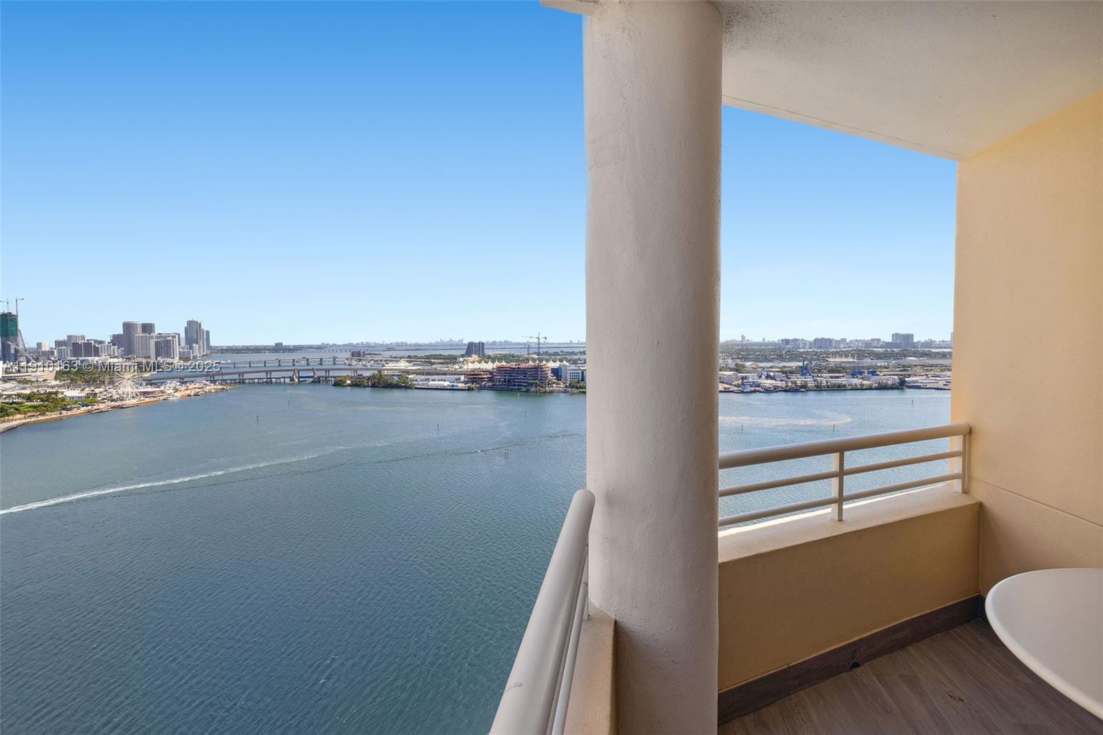 808 Brickell Key Dr # 2601