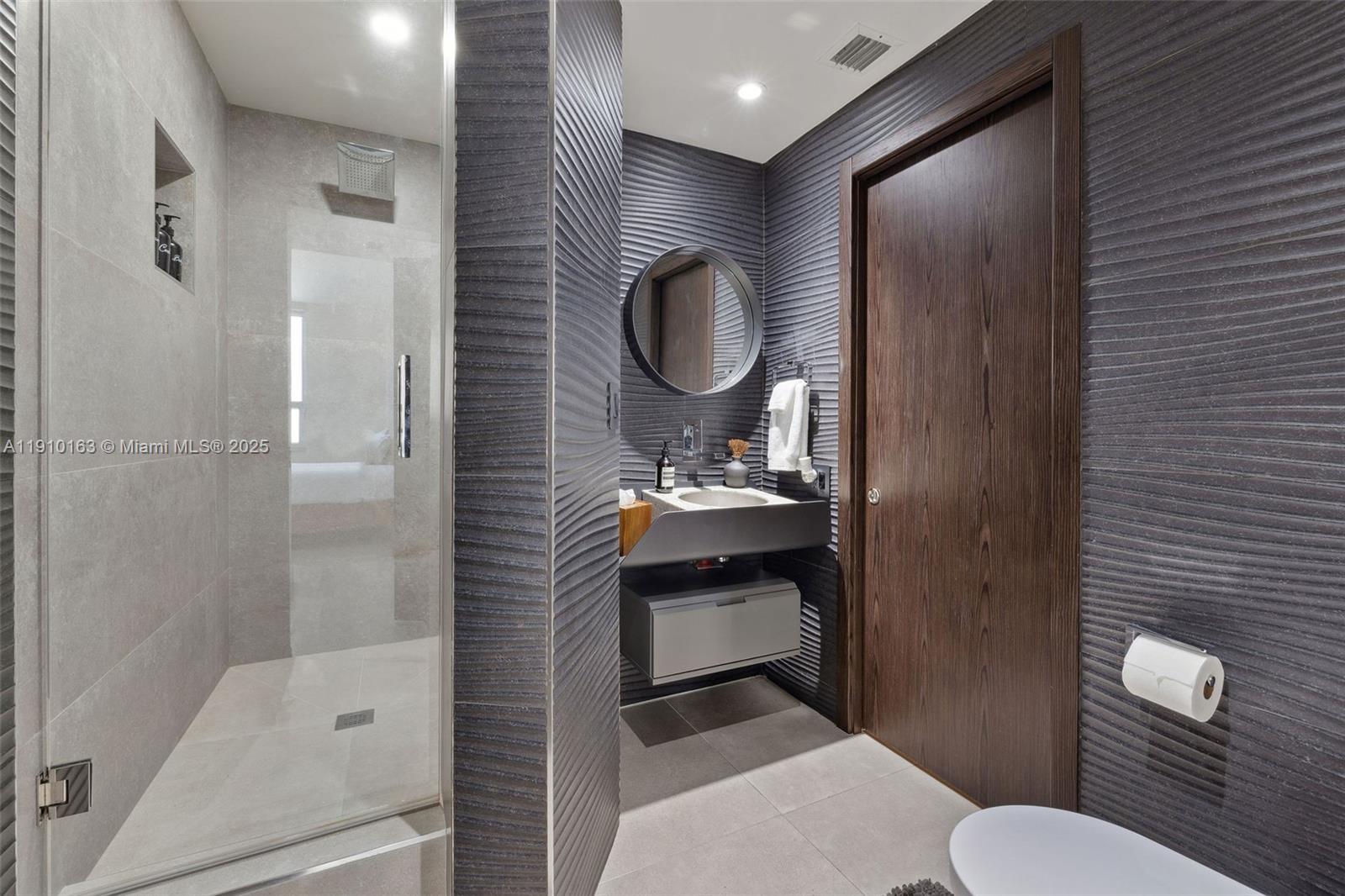 808 Brickell Key Dr # 2601