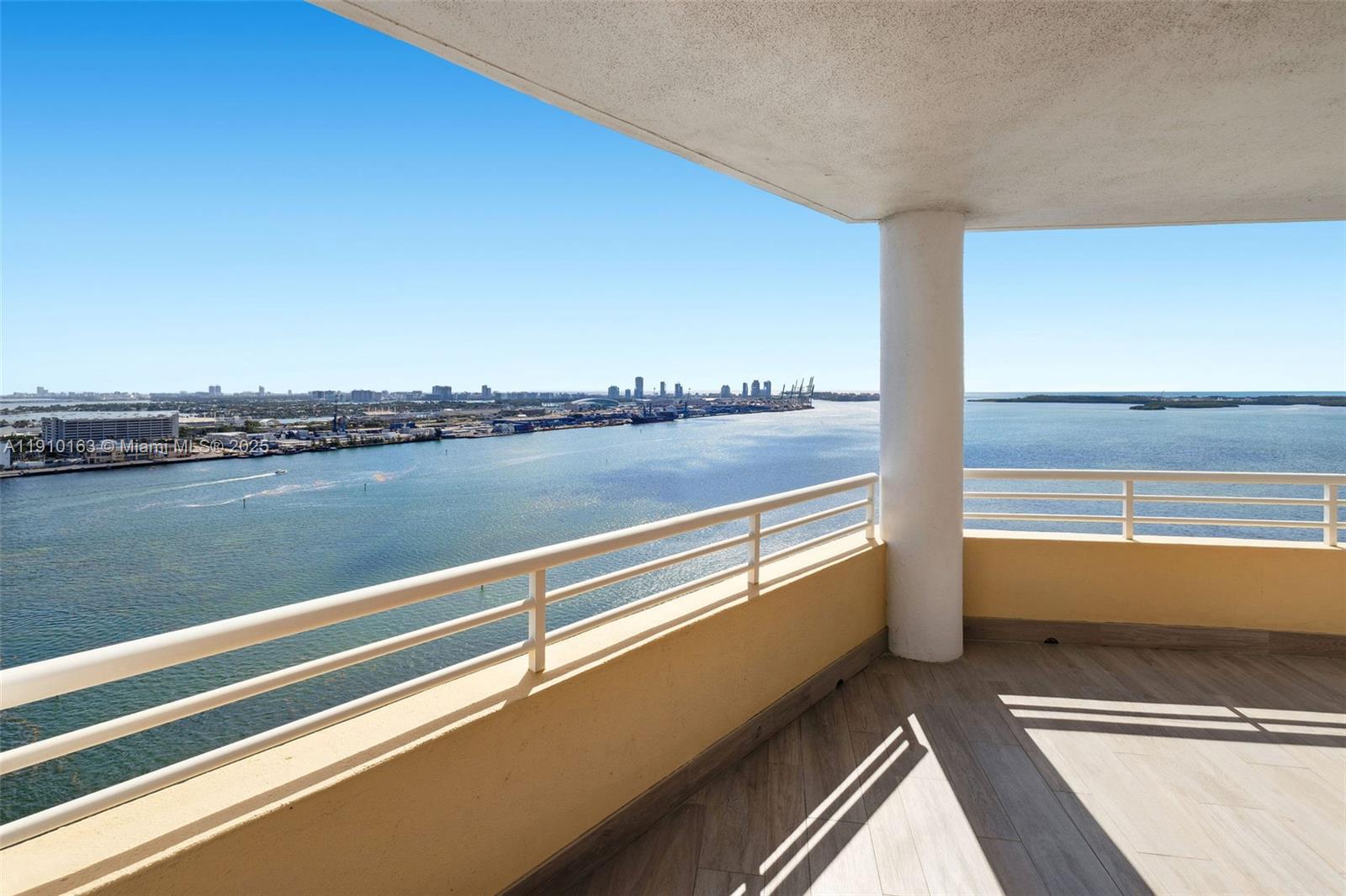 808 Brickell Key Dr # 2601