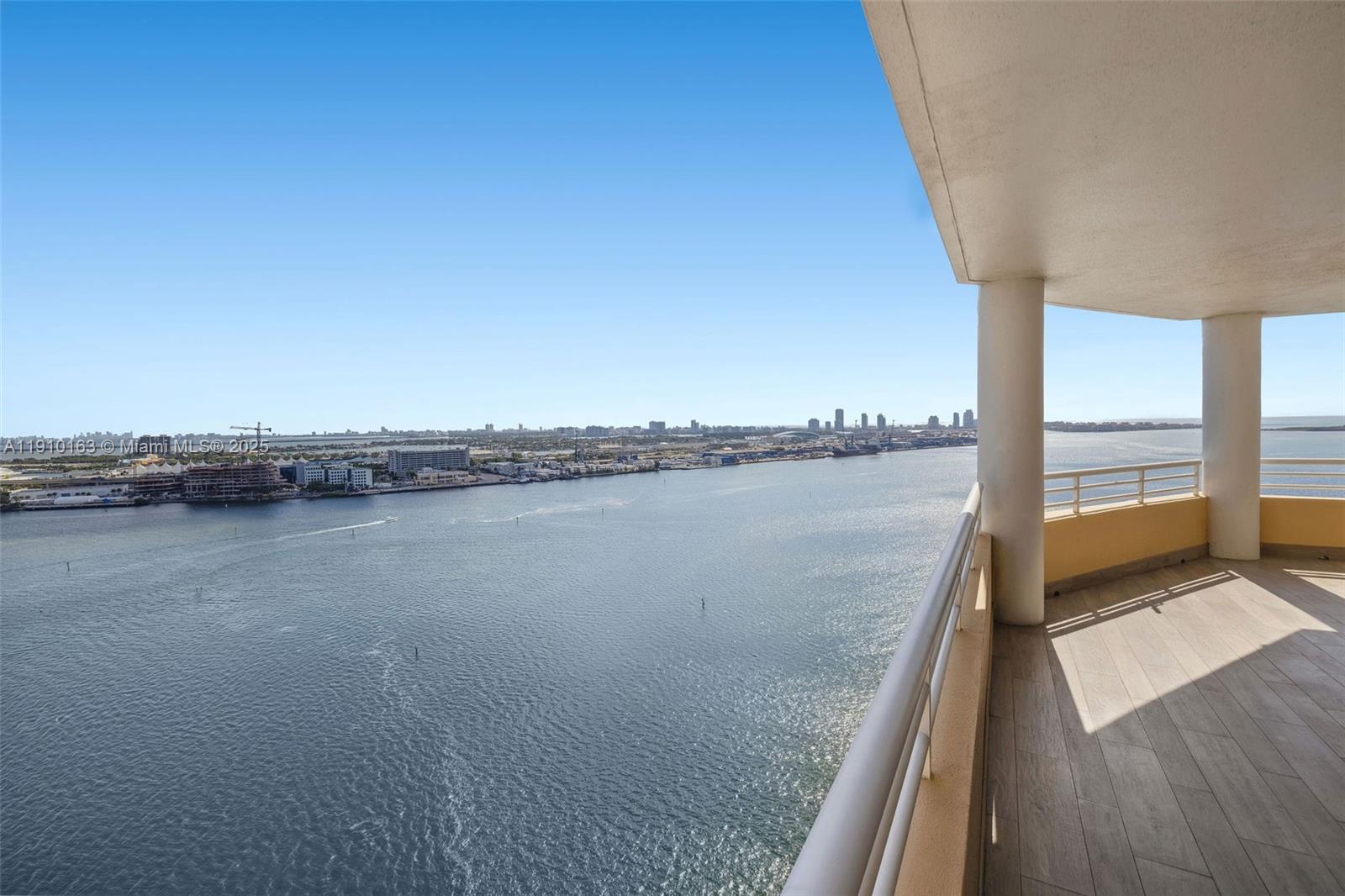 808 Brickell Key Dr # 2601