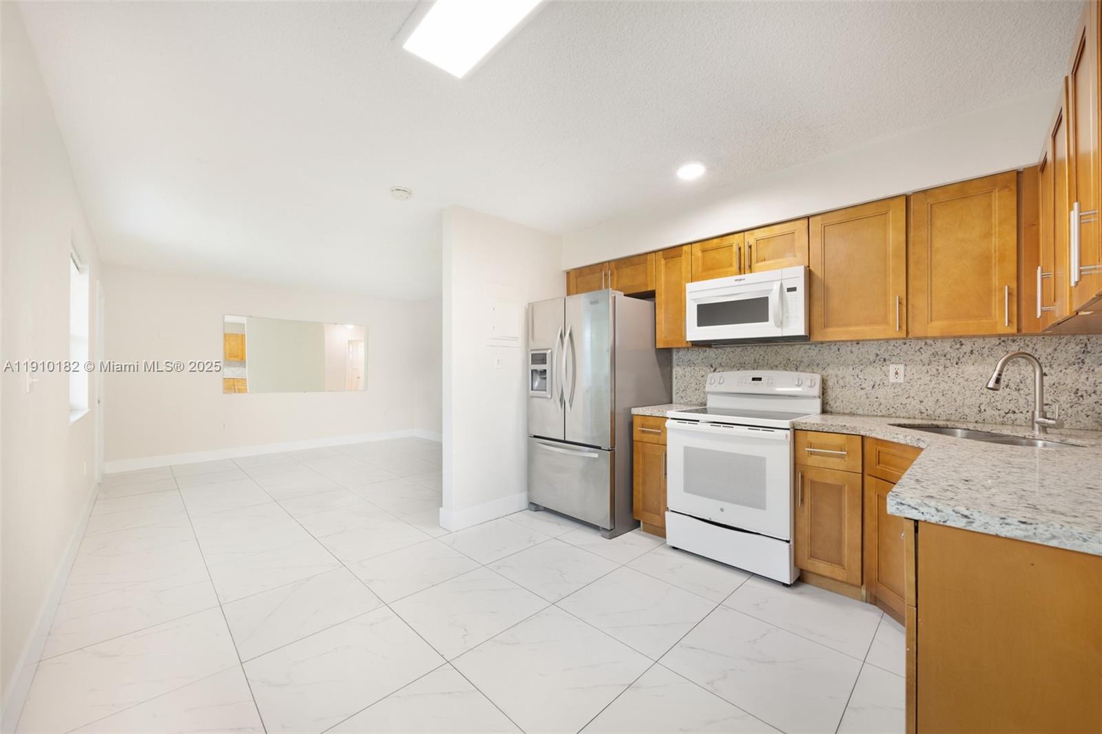 2009 NW 32nd St # 2009