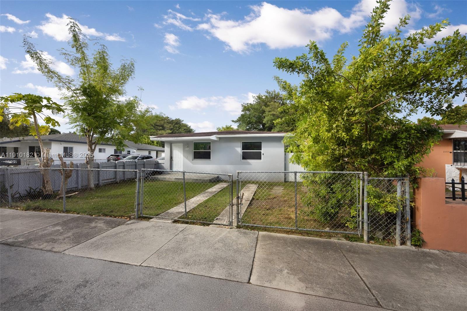 2009 NW 32nd St # 2009