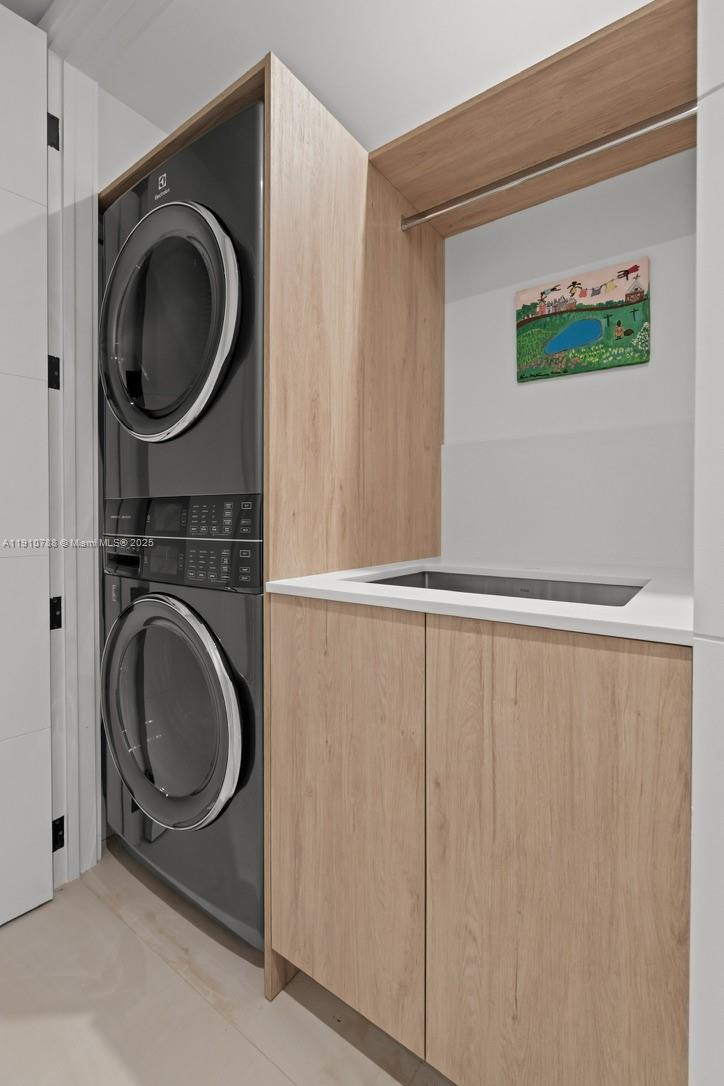 3255 Percival Ave # 3255