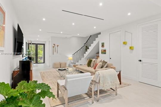 3255 Percival Ave # 3255