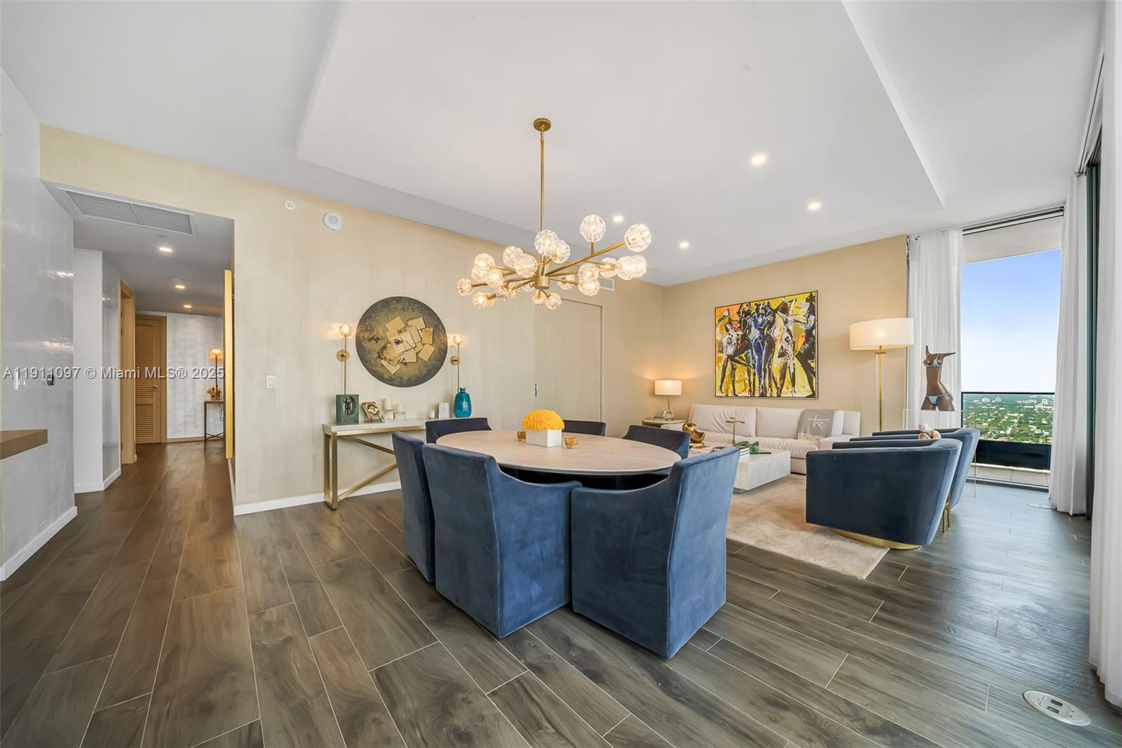 1000 Brickell Plz Unit: PH5807