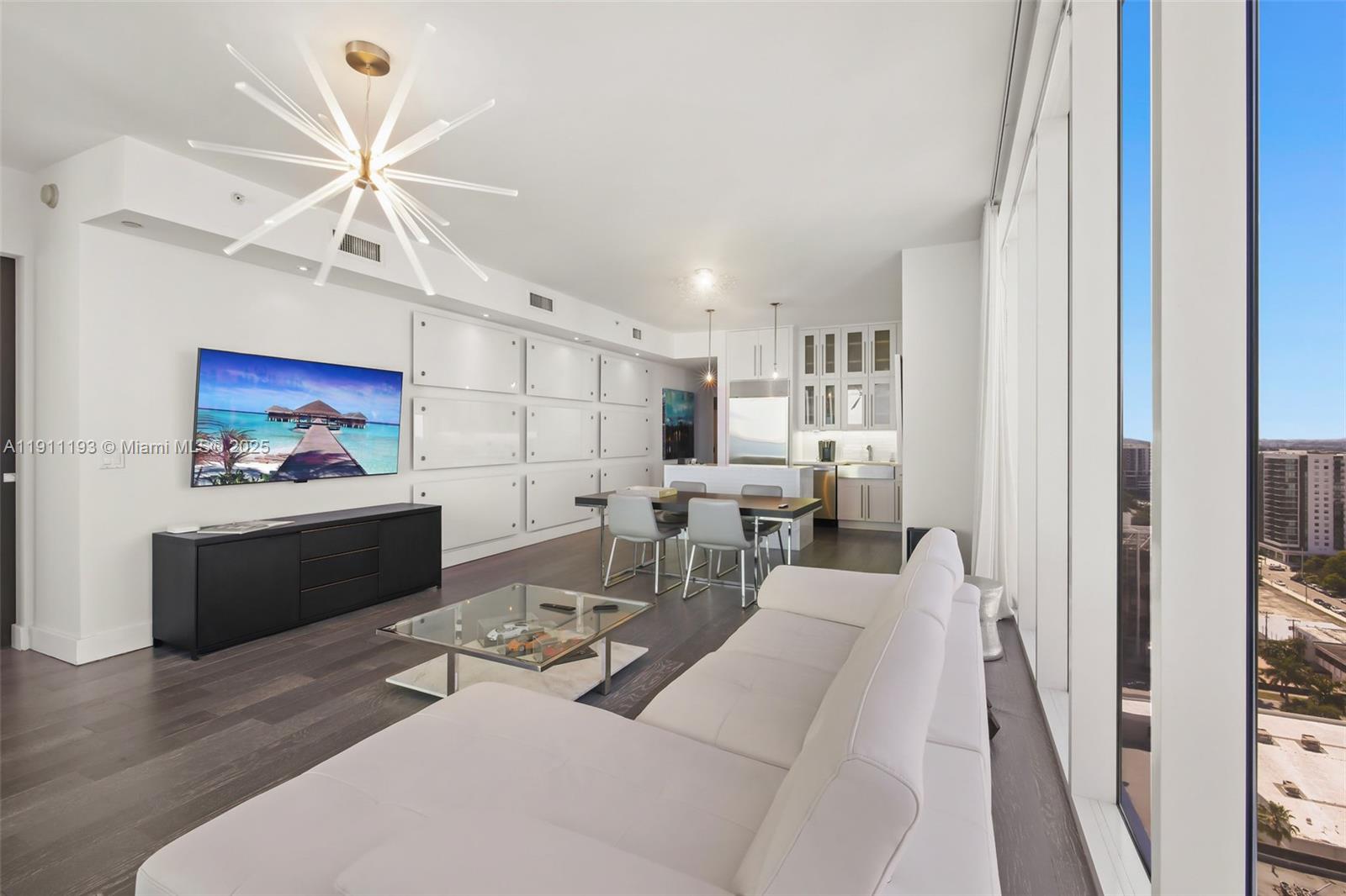 2020 N Bayshore Dr # 2001