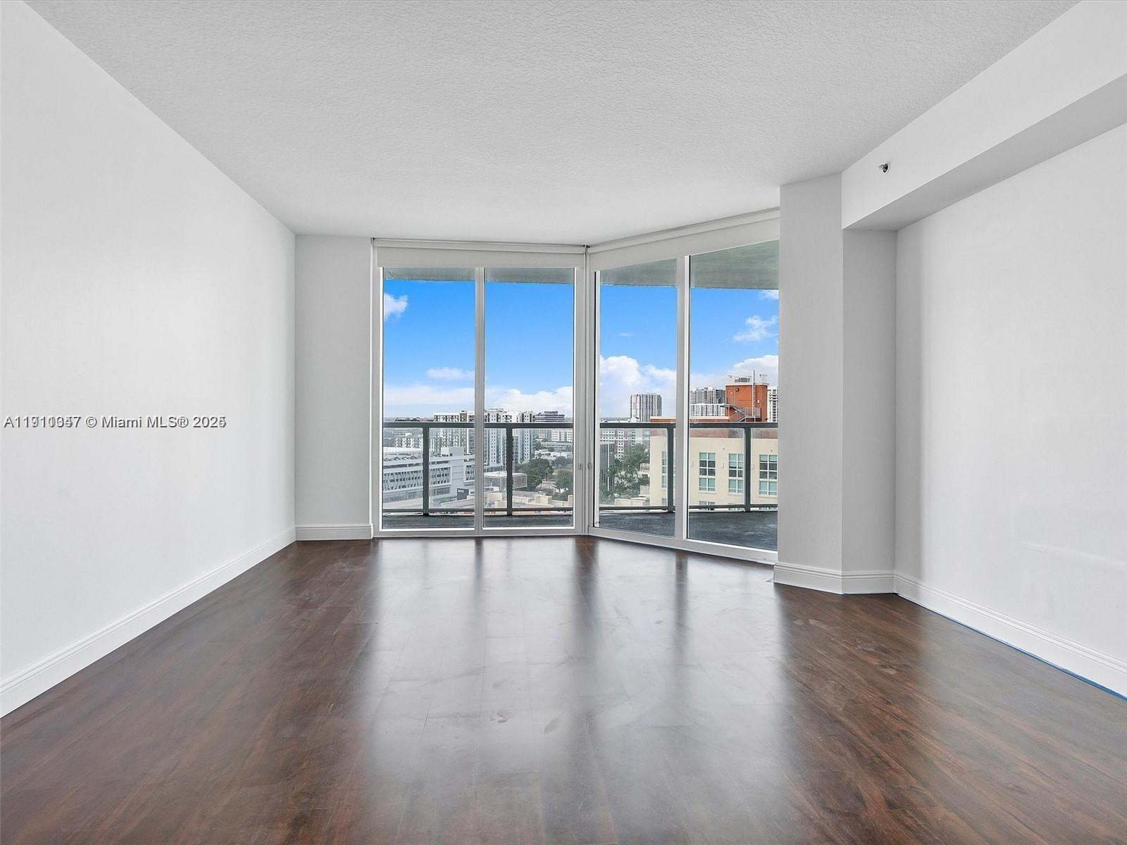 1900 N Bayshore Dr # 1614