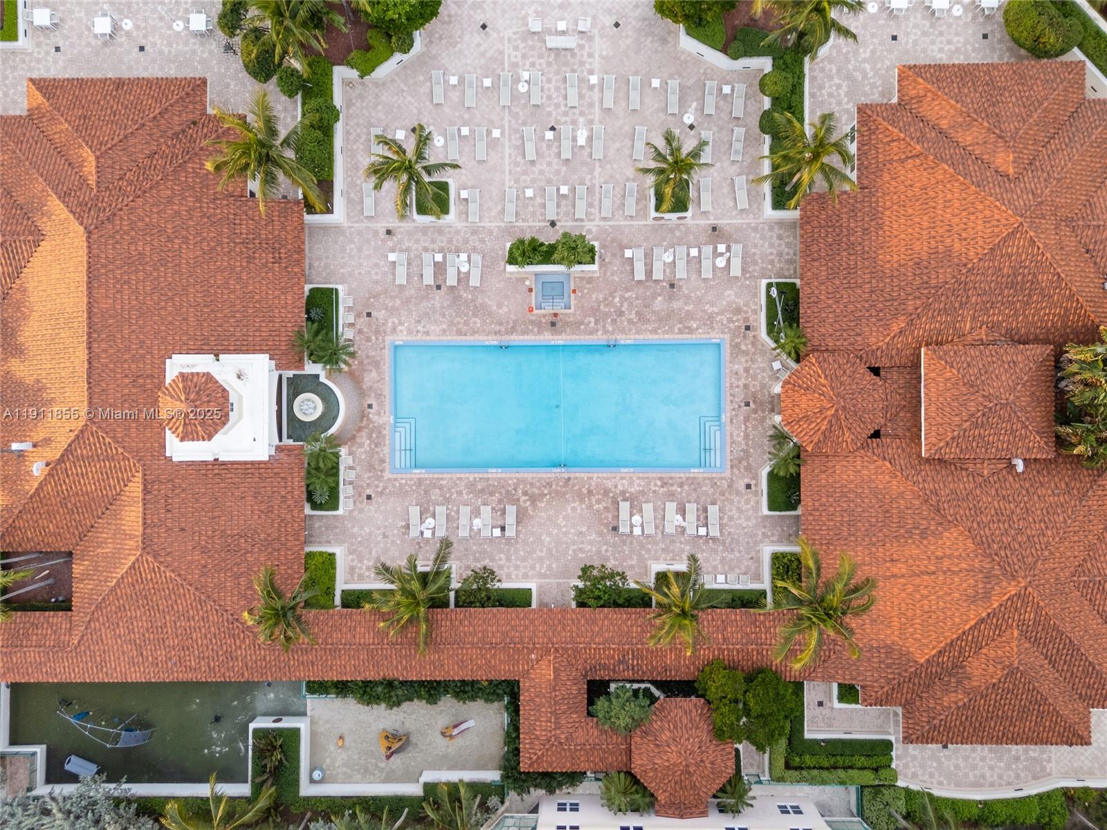 19900 E Country Club Dr # 816