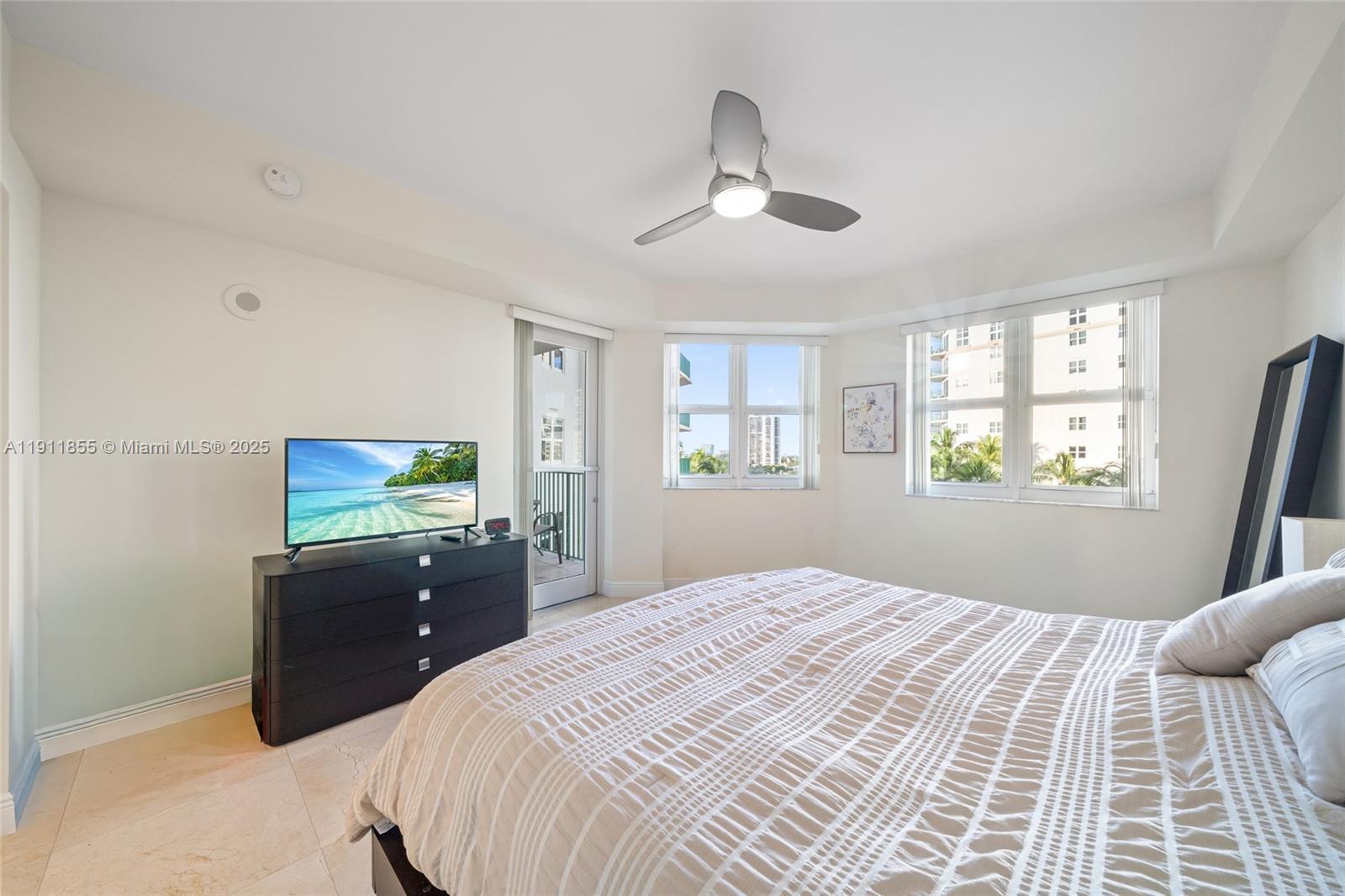 19900 E Country Club Dr # 816