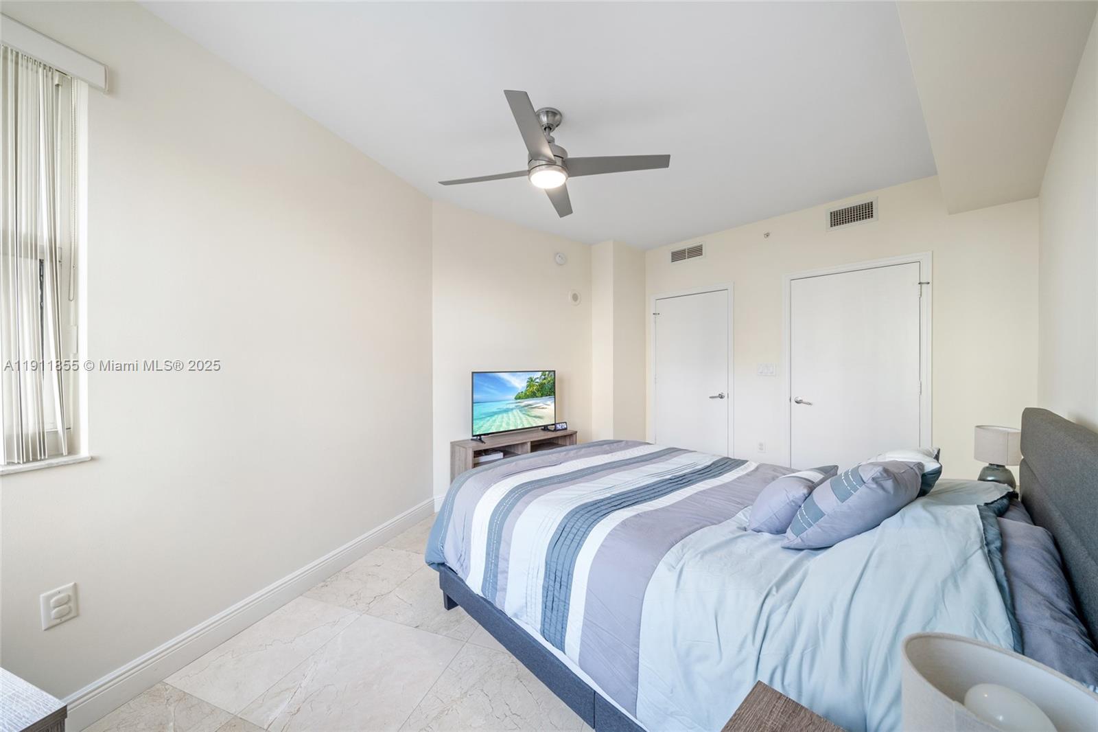 19900 E Country Club Dr # 816