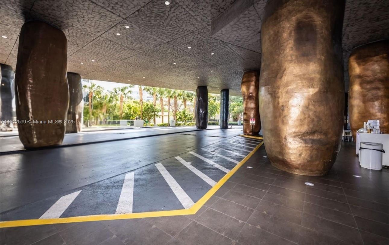 475 Brickell Ave # 510