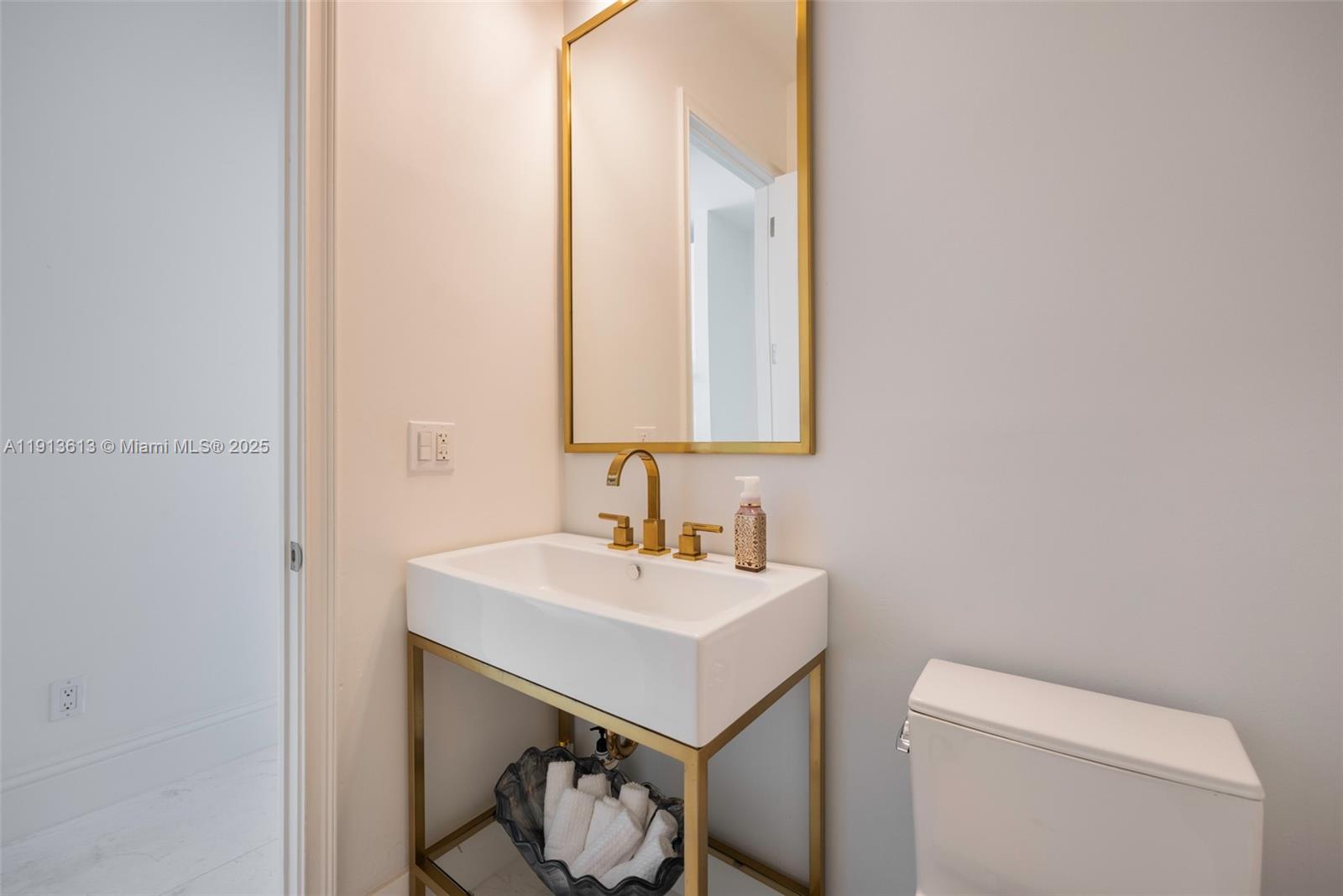 2760 Brickell Ct # 2760