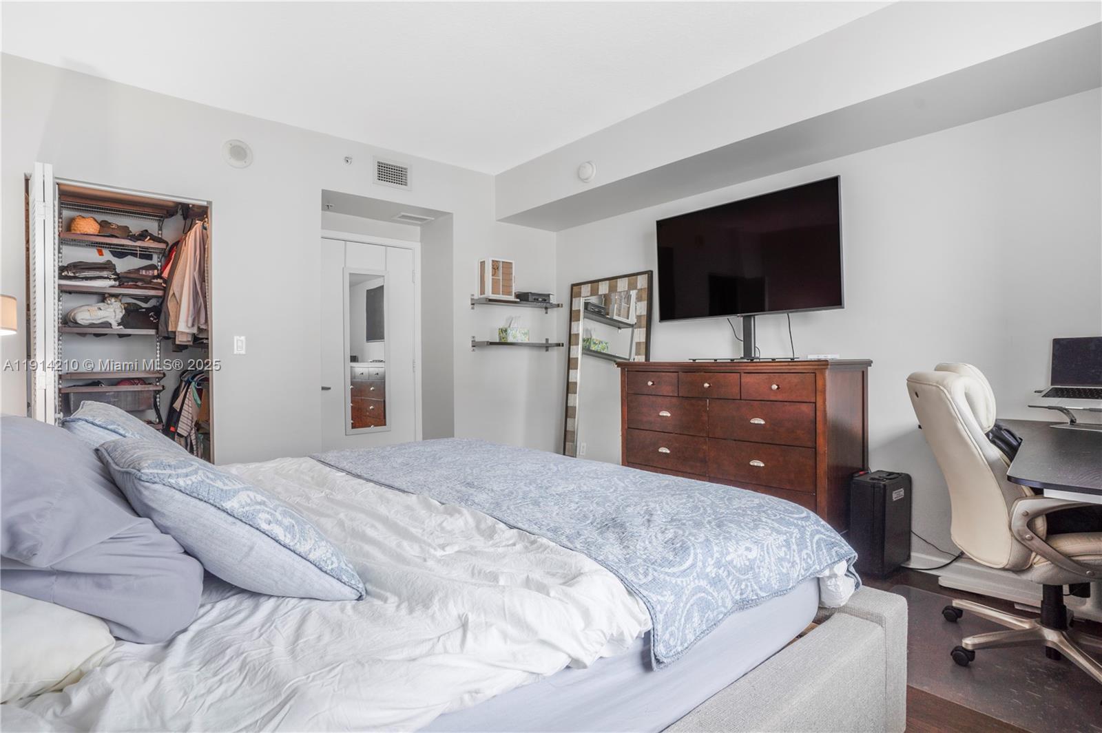 335 S Biscayne Blvd # 3402