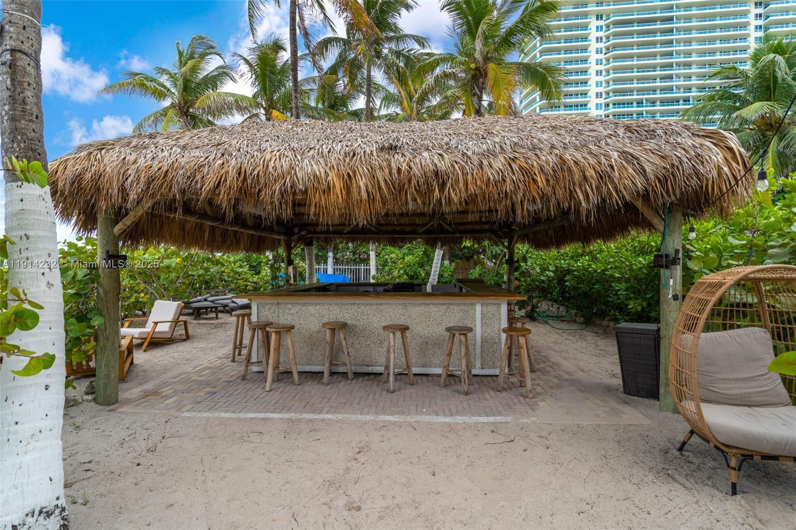 5101 Collins Ave # 12U