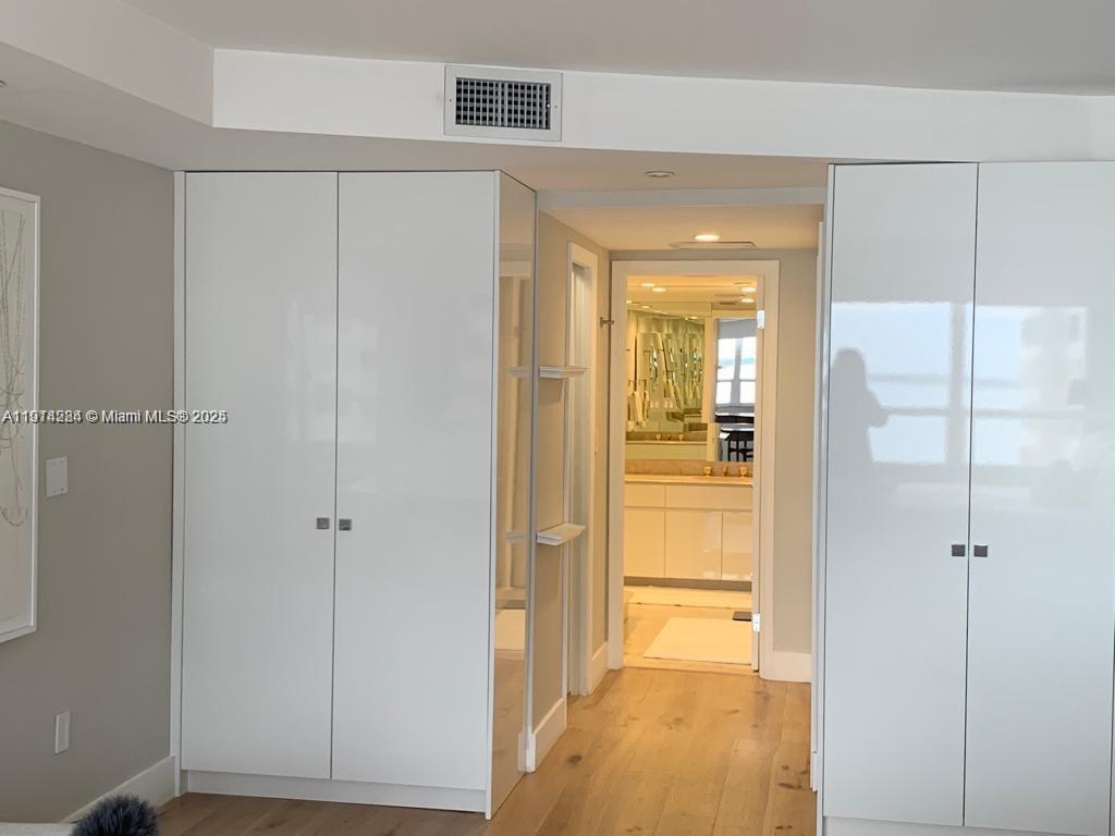 2 Grove Isle Dr # B1507