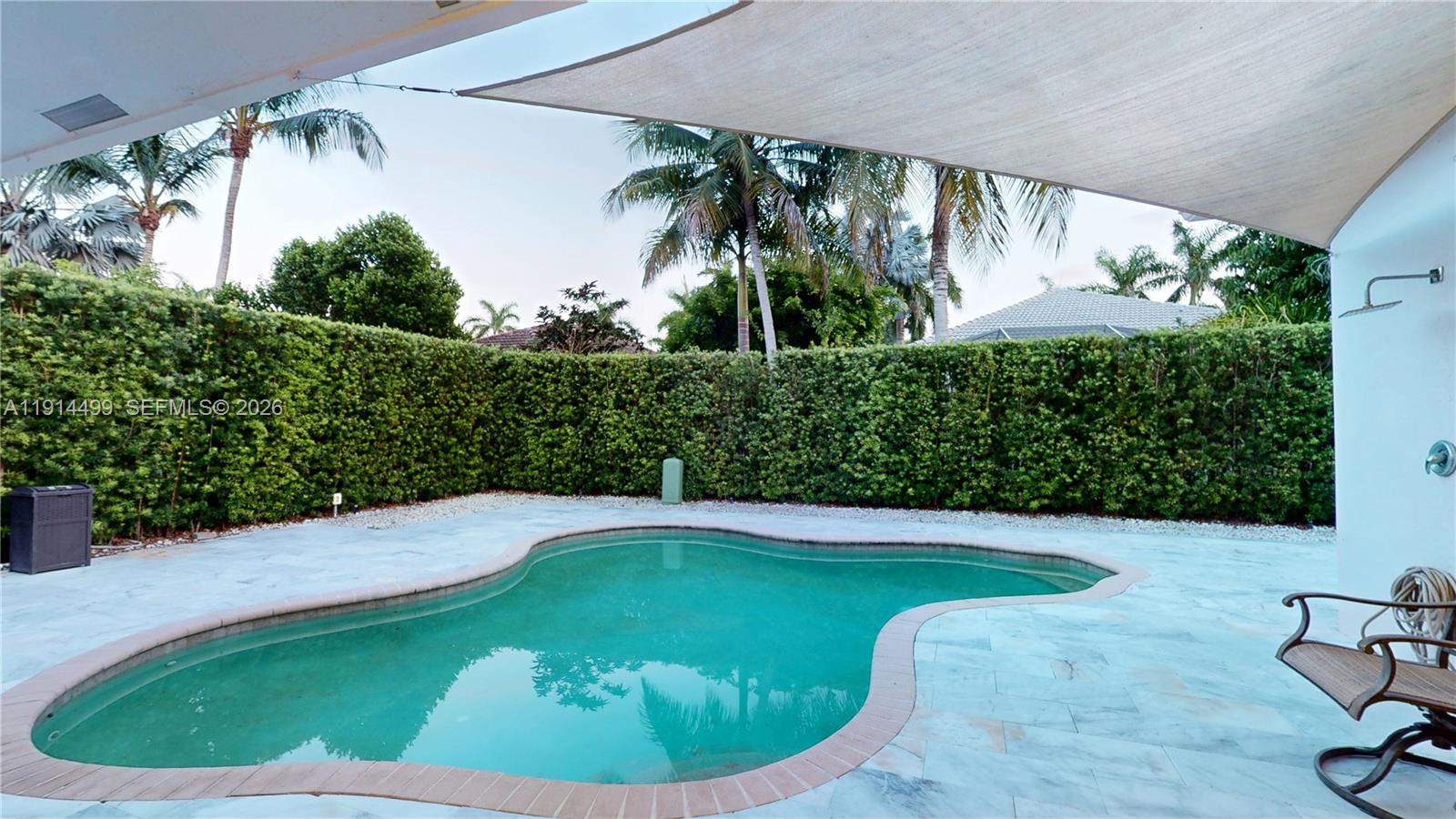 1946 Harbor View Cir