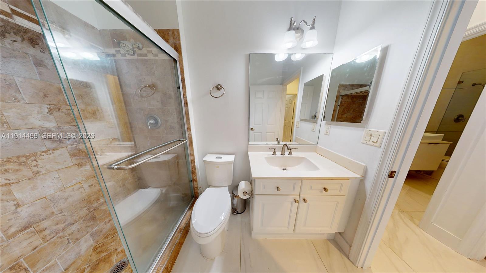 1946 Harbor View Cir