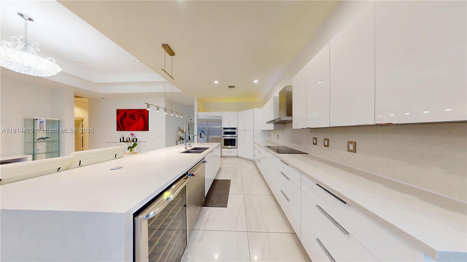 1946 Harbor View Cir