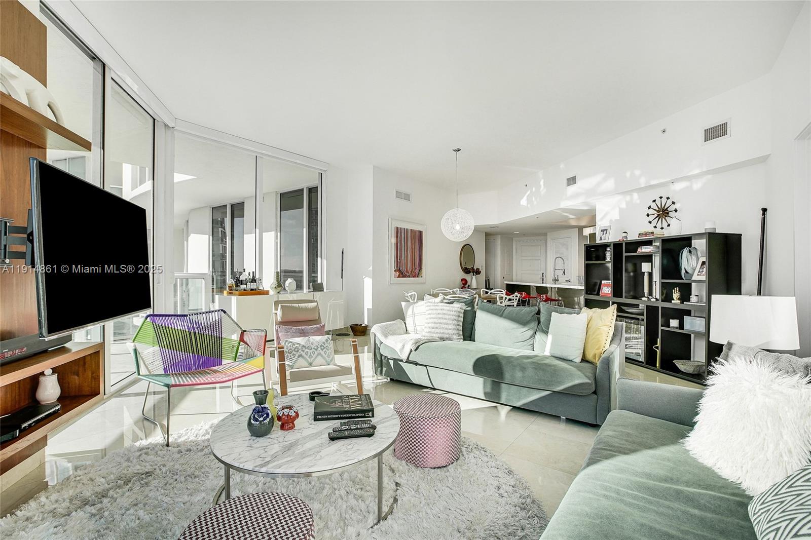 150 Sunny Isles Blvd # 1805 Unit: 1-1805