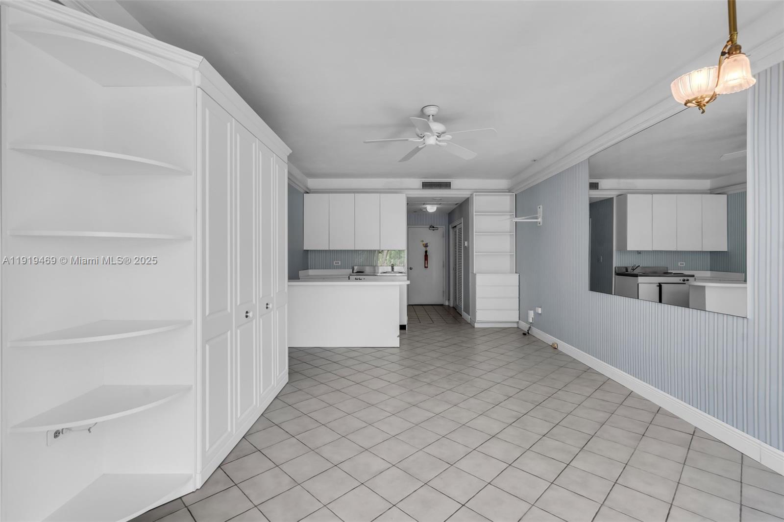 200 Ocean Lane Dr Unit: 407-GR09