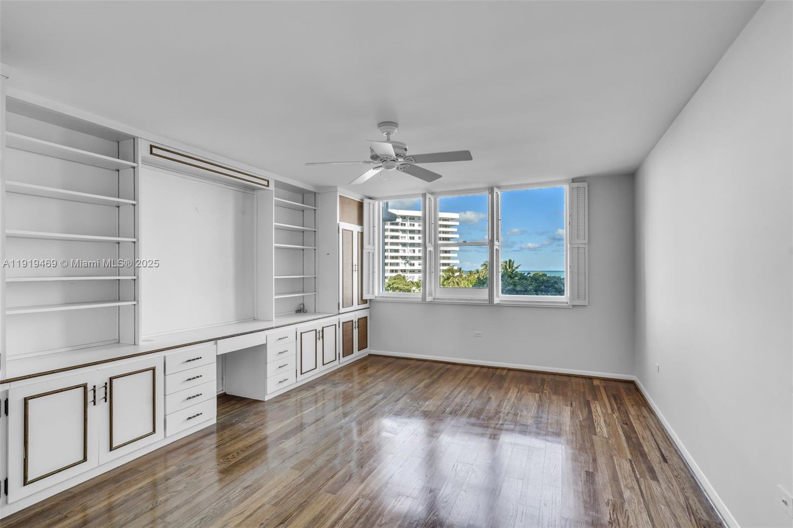 200 Ocean Lane Dr Unit: 407-GR09