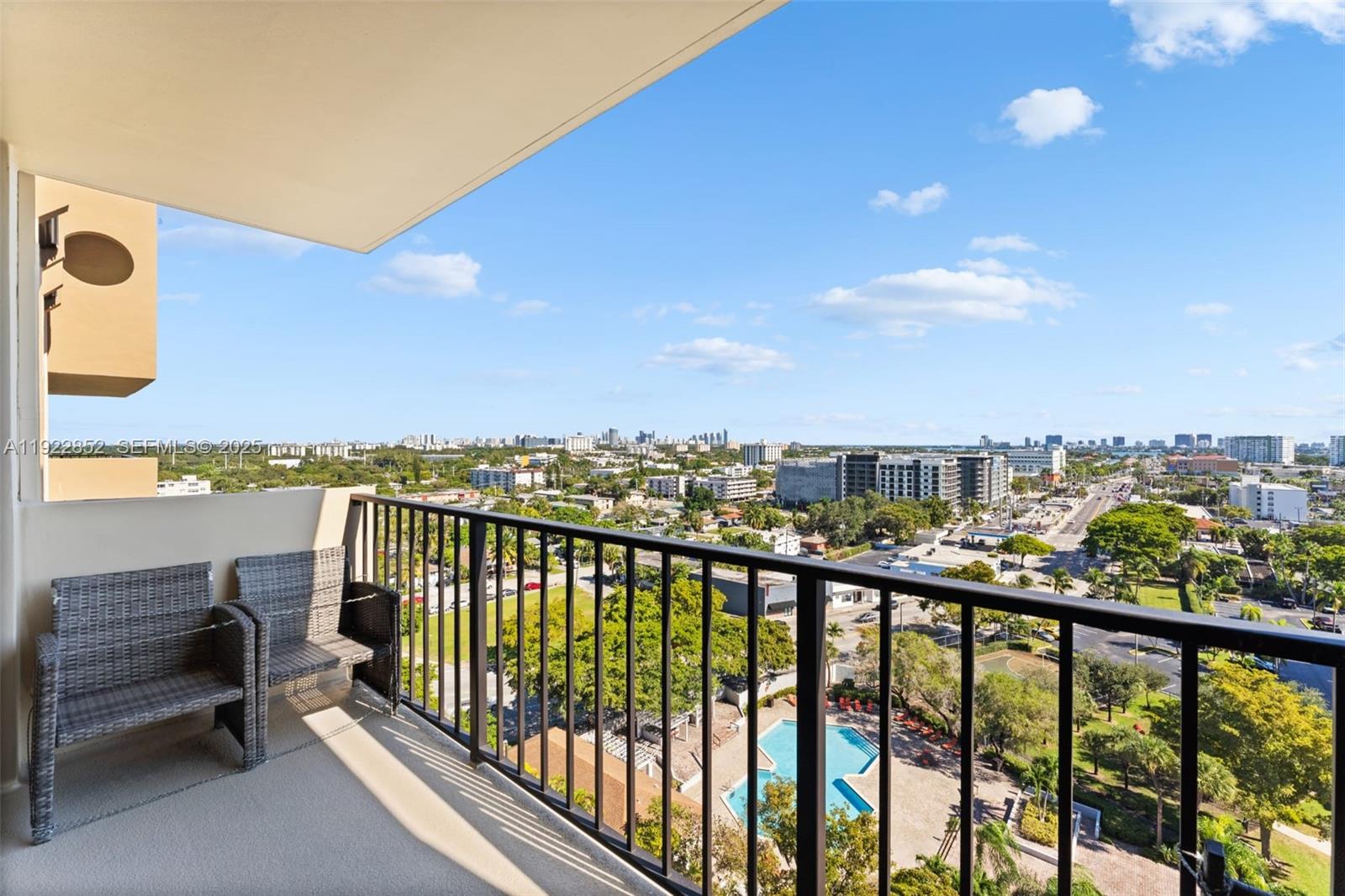 1470 NE 123rd St # A1413