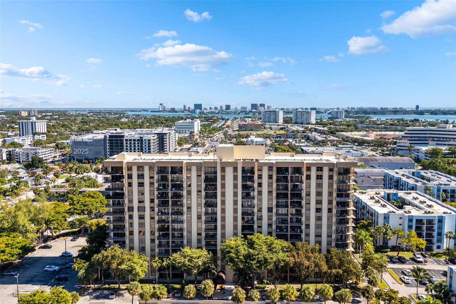 1470 NE 123rd St # A1413